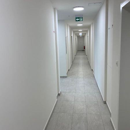 Air-Conditioned, 2 Room Apartment With Terrace Bratysława Zewnętrze zdjęcie
