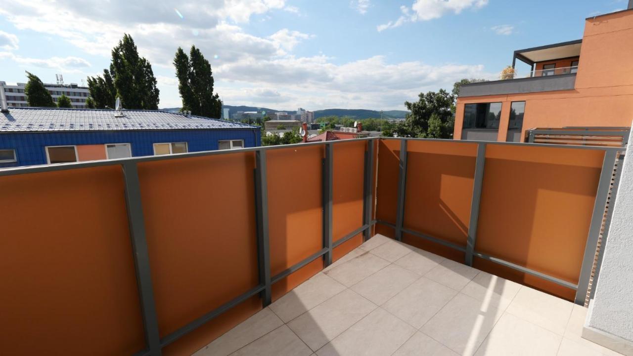 Air-Conditioned, 2 Room Apartment With Terrace Bratysława Zewnętrze zdjęcie