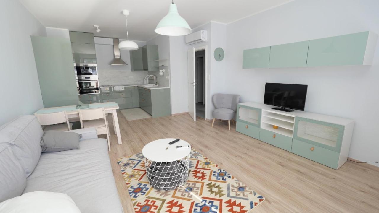 Air-Conditioned, 2 Room Apartment With Terrace Bratysława Zewnętrze zdjęcie